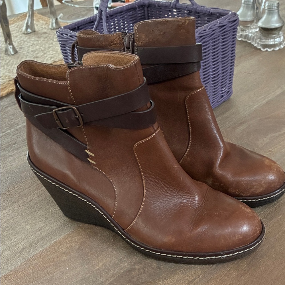 Sofft Brown Leather Wedge Ankle Boots sz 9.5